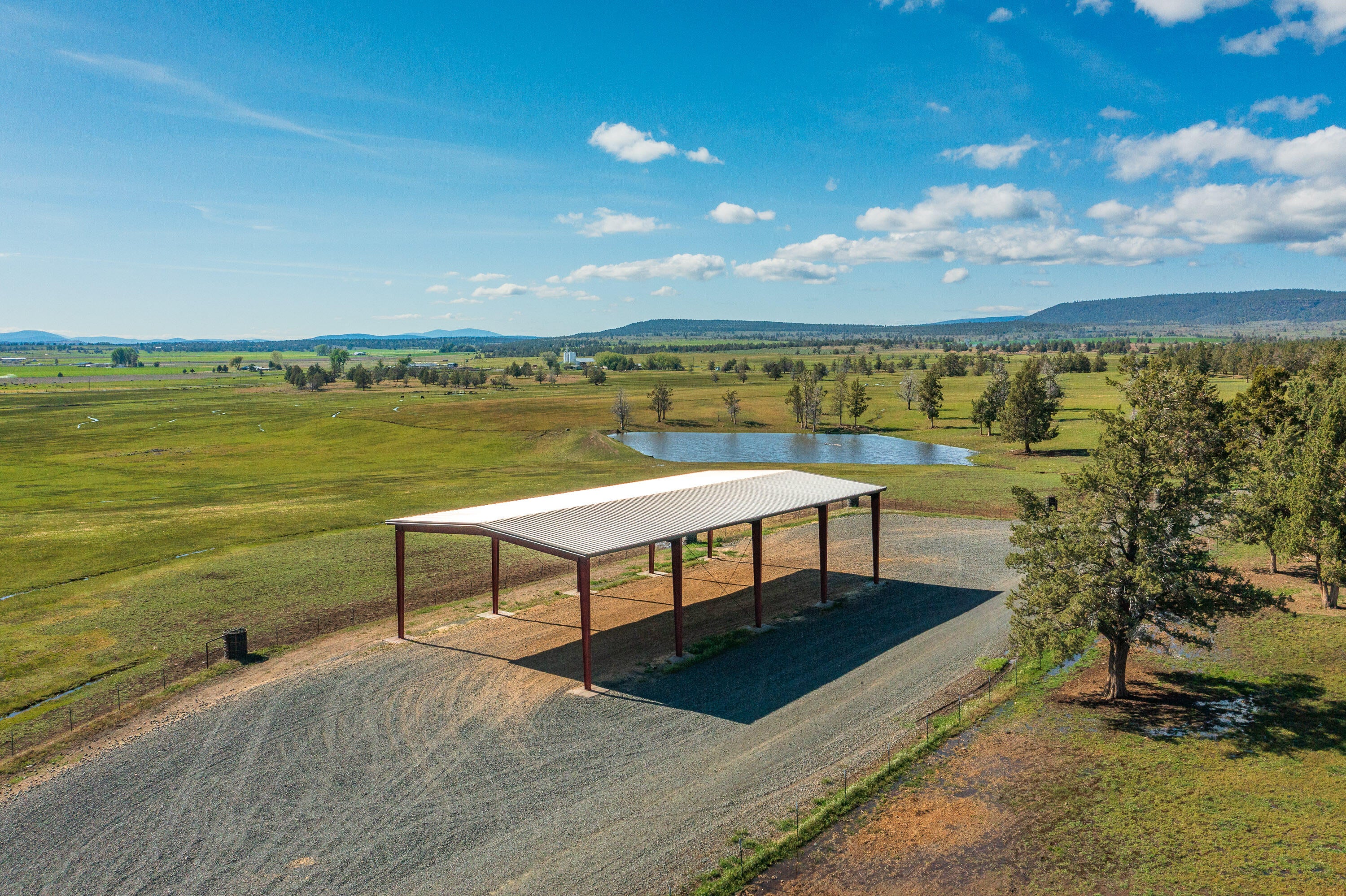 Bonanza, Oregon, 97623, United States, 3 Bedrooms Bedrooms, ,4 BathroomsBathrooms,Residential,Active,1876681