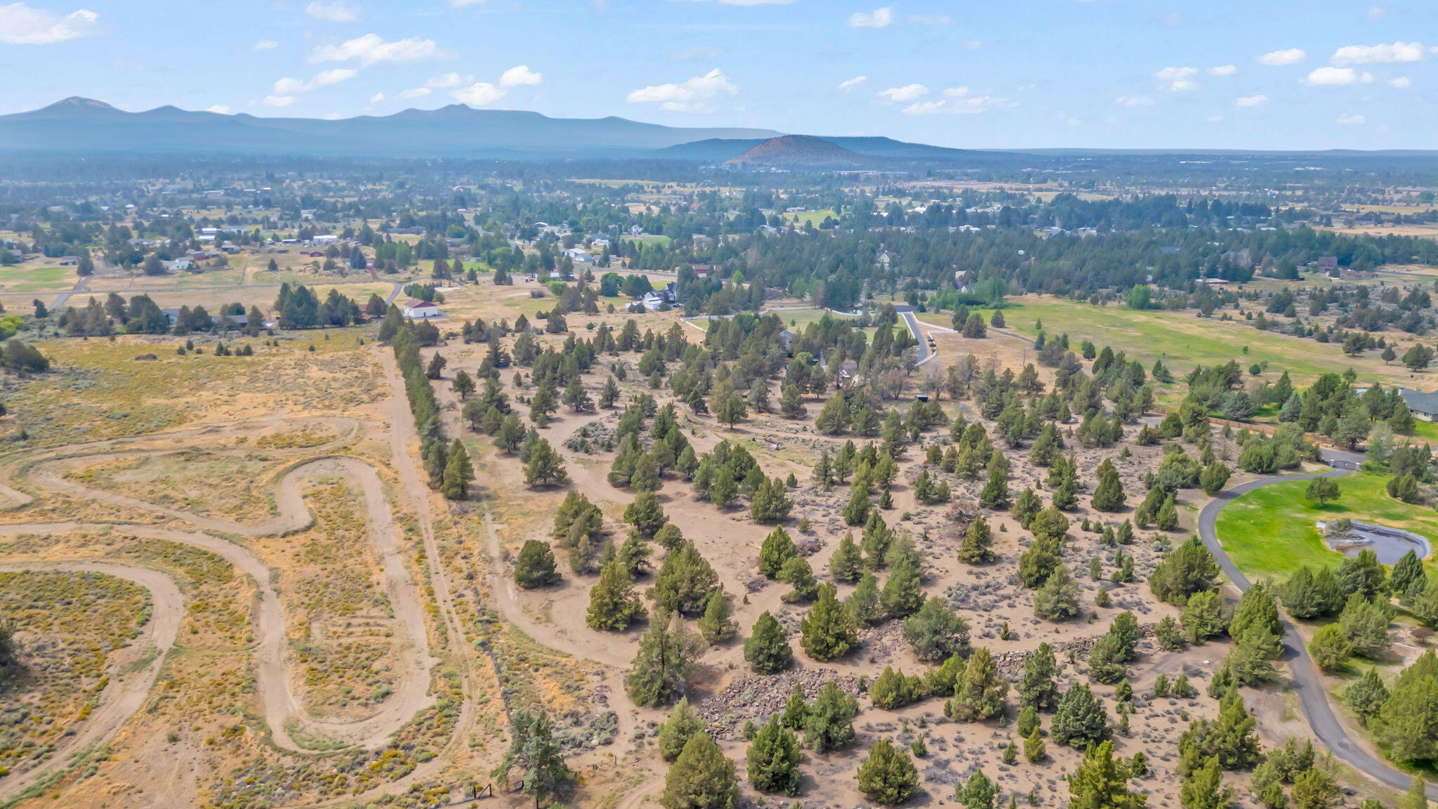 Bend, Oregon, 97702, United States, 4 Bedrooms Bedrooms, ,3 BathroomsBathrooms,Residential,Active,1907972