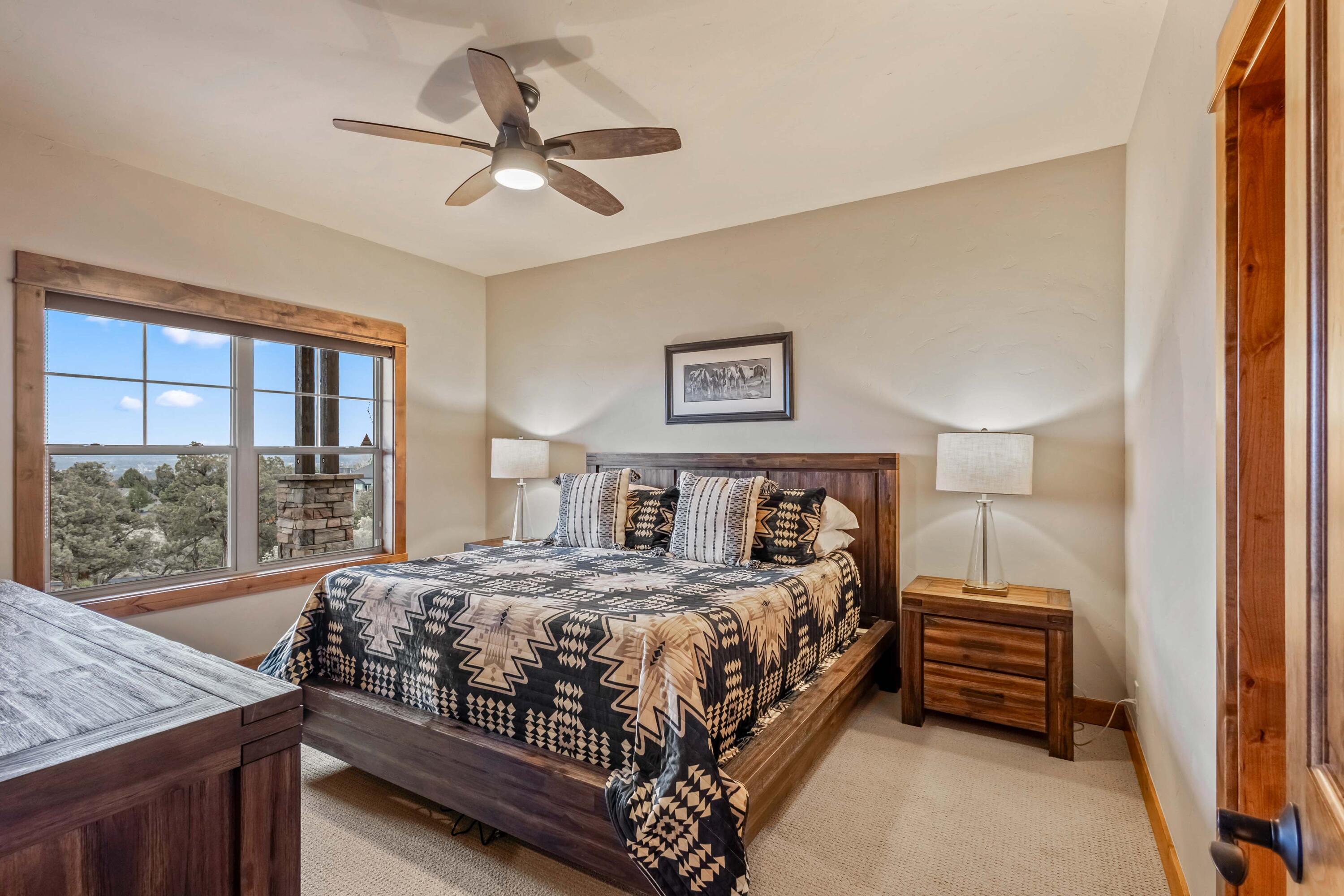 Redmond, Oregon, 97756, United States, 3 Bedrooms Bedrooms, ,4 BathroomsBathrooms,Residential,Active,2002359