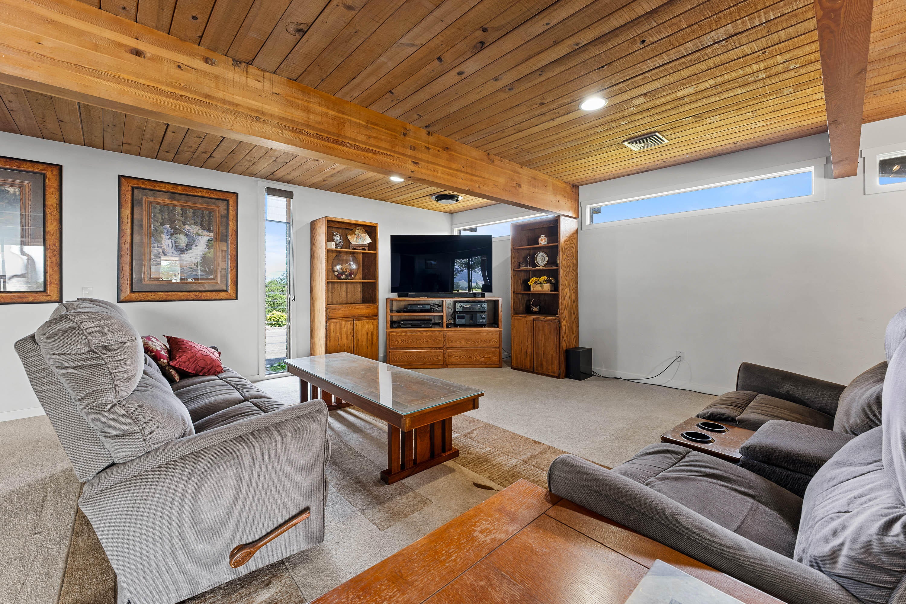 Central Point, Oregon, 97502, United States, 4 Bedrooms Bedrooms, ,4 BathroomsBathrooms,Residential,Active,2006836