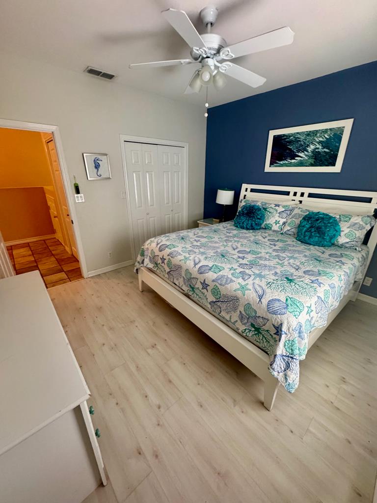 South Padre Island, Texas, 78597, United States, 5 Bedrooms Bedrooms, ,3 BathroomsBathrooms,Residential,Active,1909849