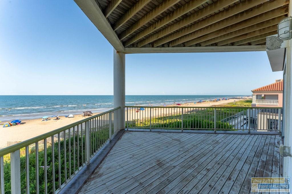 South Padre Island, Texas, 78597, United States, 4 Bedrooms Bedrooms, ,4 BathroomsBathrooms,Residential,Active,1913965