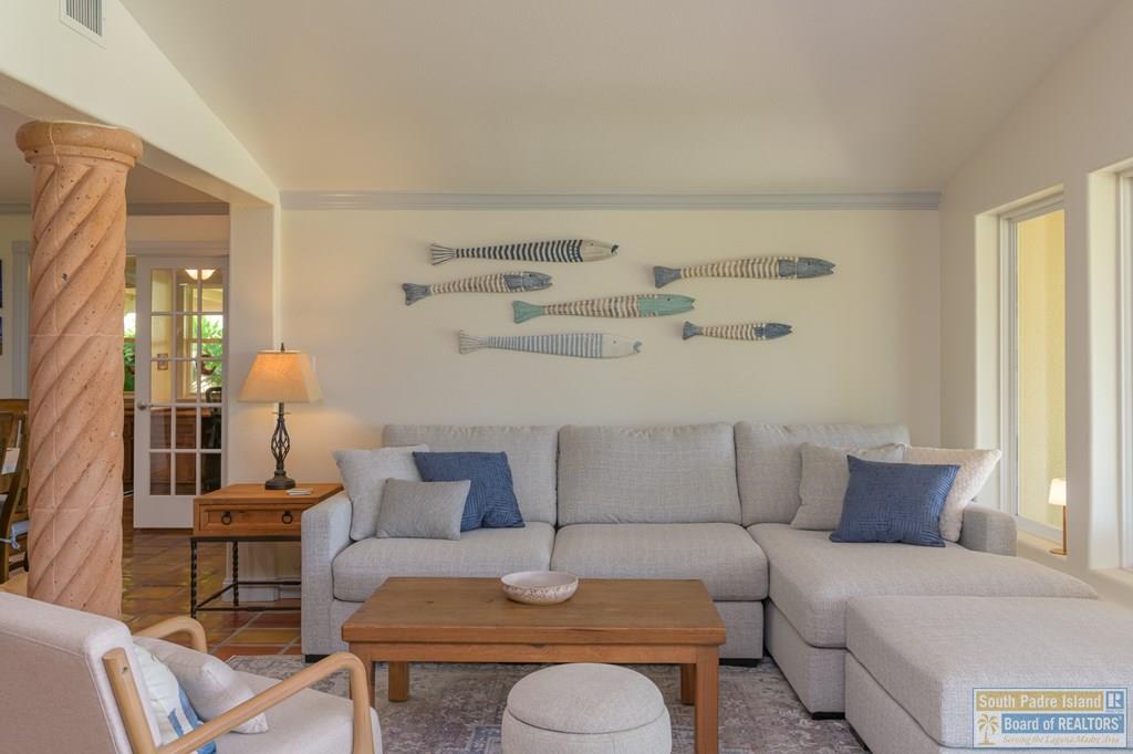 Laguna Vista, Texas, 78578, United States, 4 Bedrooms Bedrooms, ,4 BathroomsBathrooms,Residential,Active,1962187