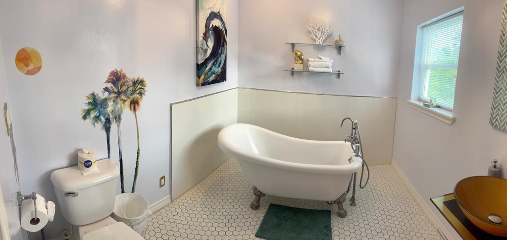 South Padre Island, Texas, 78597, United States, 5 Bedrooms Bedrooms, ,3 BathroomsBathrooms,Residential,Active,1909849