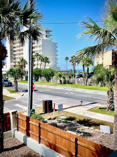 South Padre Island, Texas, 78597, United States, 5 Bedrooms Bedrooms, ,6 BathroomsBathrooms,Residential,Active,1733985