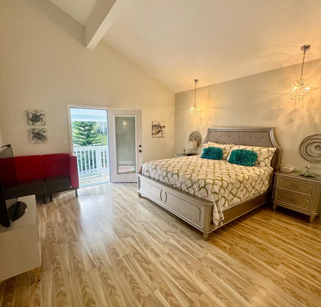 South Padre Island, Texas, 78597, United States, 5 Bedrooms Bedrooms, ,3 BathroomsBathrooms,Residential,Active,1909849