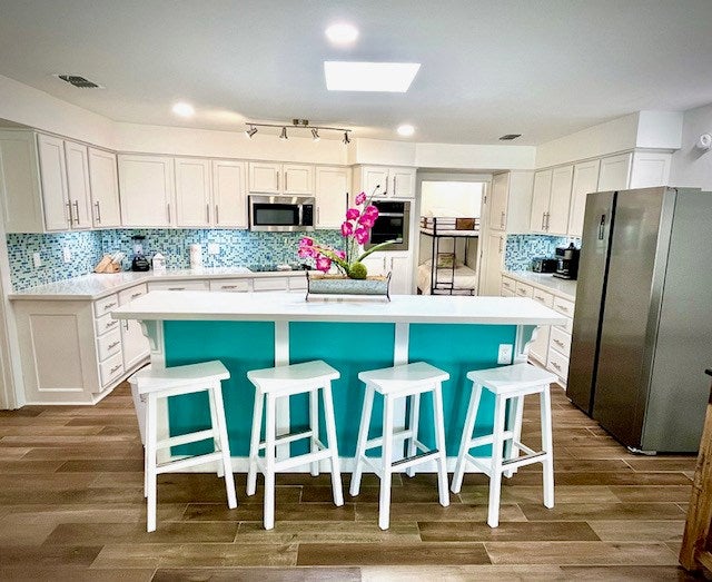 South Padre Island, Texas, 78597, United States, 5 Bedrooms Bedrooms, ,6 BathroomsBathrooms,Residential,Active,1733985