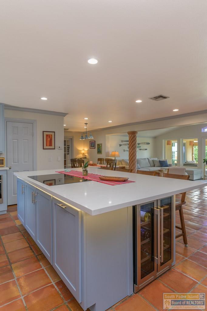 Laguna Vista, Texas, 78578, United States, 4 Bedrooms Bedrooms, ,4 BathroomsBathrooms,Residential,Active,1962187