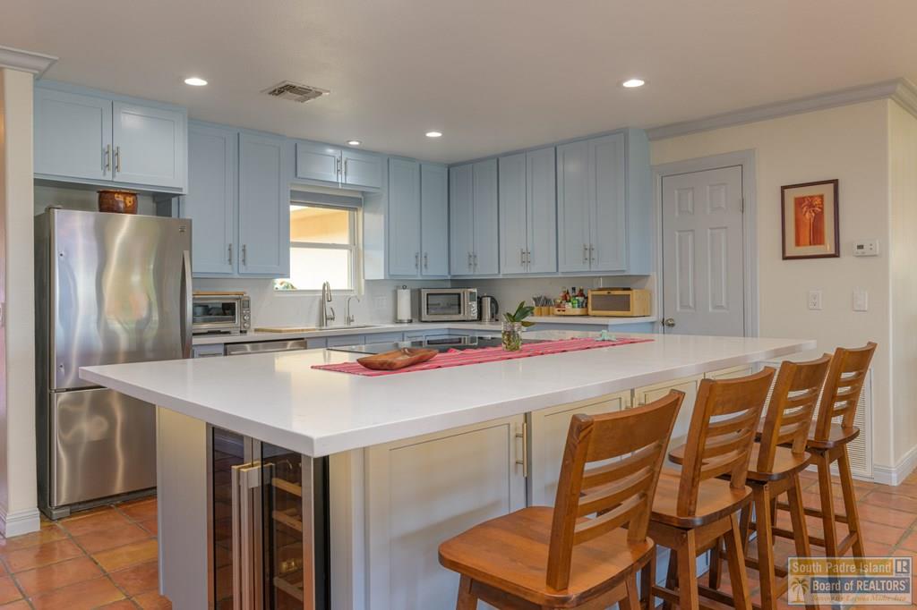 Laguna Vista, Texas, 78578, United States, 4 Bedrooms Bedrooms, ,4 BathroomsBathrooms,Residential,Active,1962187