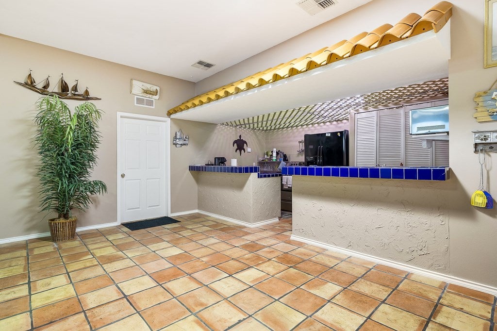 South Padre Island, Texas, 78597, United States, 5 Bedrooms Bedrooms, ,4 BathroomsBathrooms,Residential,Active,1734045