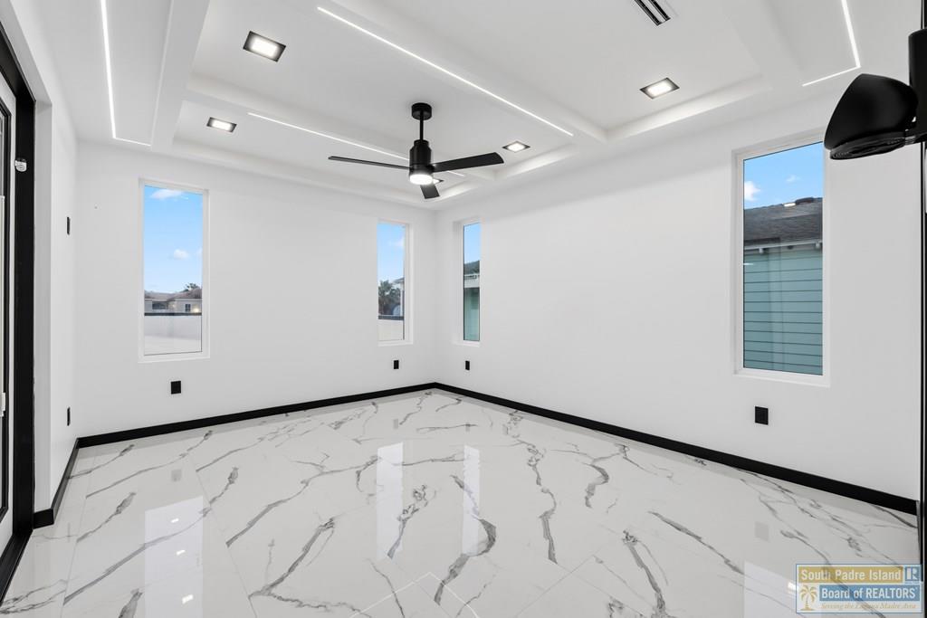 South Padre Island, Texas, 78597, United States, 4 Bedrooms Bedrooms, ,6 BathroomsBathrooms,Residential,Active,2006909