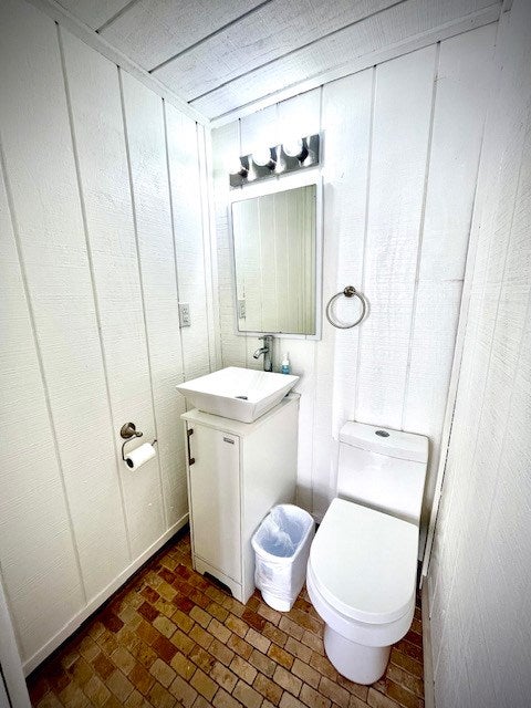 South Padre Island, Texas, 78597, United States, 5 Bedrooms Bedrooms, ,6 BathroomsBathrooms,Residential,Active,1733985