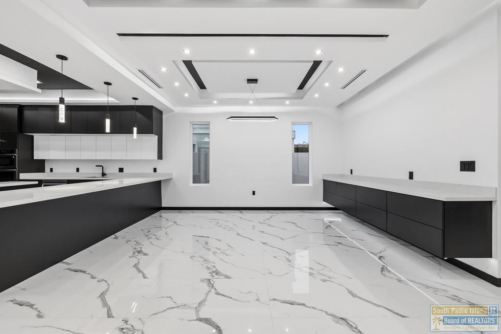 South Padre Island, Texas, 78597, United States, 4 Bedrooms Bedrooms, ,6 BathroomsBathrooms,Residential,Active,2006909