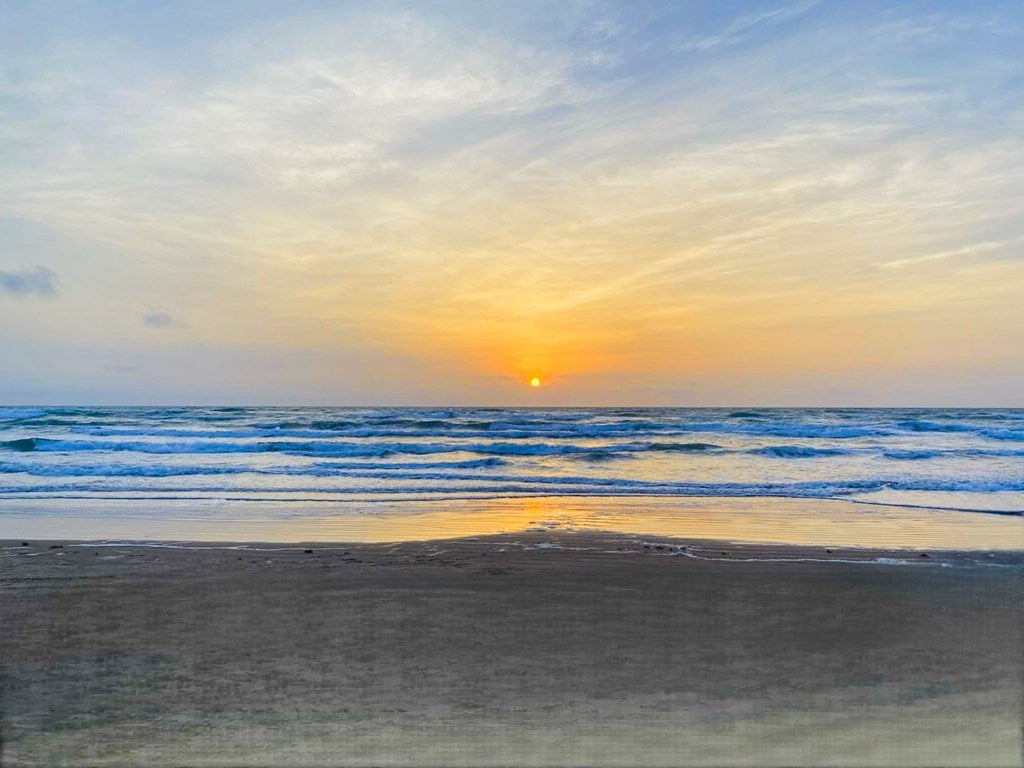 South Padre Island, Texas, 78597, United States, 3 Bedrooms Bedrooms, ,4 BathroomsBathrooms,Residential,Active,1733993