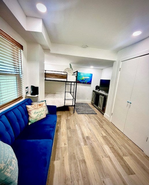 South Padre Island, Texas, 78597, United States, 5 Bedrooms Bedrooms, ,6 BathroomsBathrooms,Residential,Active,1733985