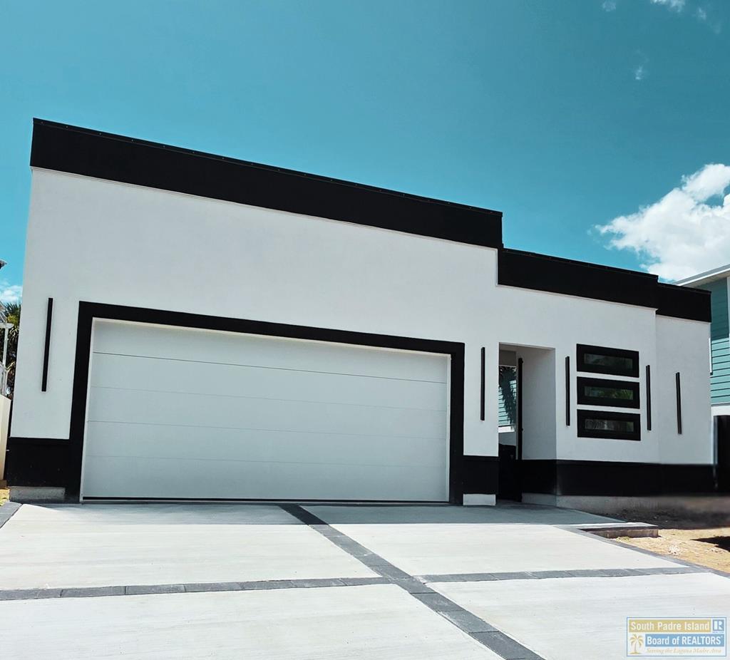 South Padre Island, Texas, 78597, United States, 4 Bedrooms Bedrooms, ,6 BathroomsBathrooms,Residential,Active,1734046