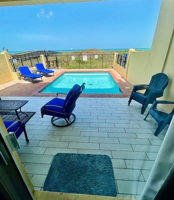 South Padre Island, Texas, 78597, United States, 3 Bedrooms Bedrooms, ,4 BathroomsBathrooms,Residential,Active,1733993