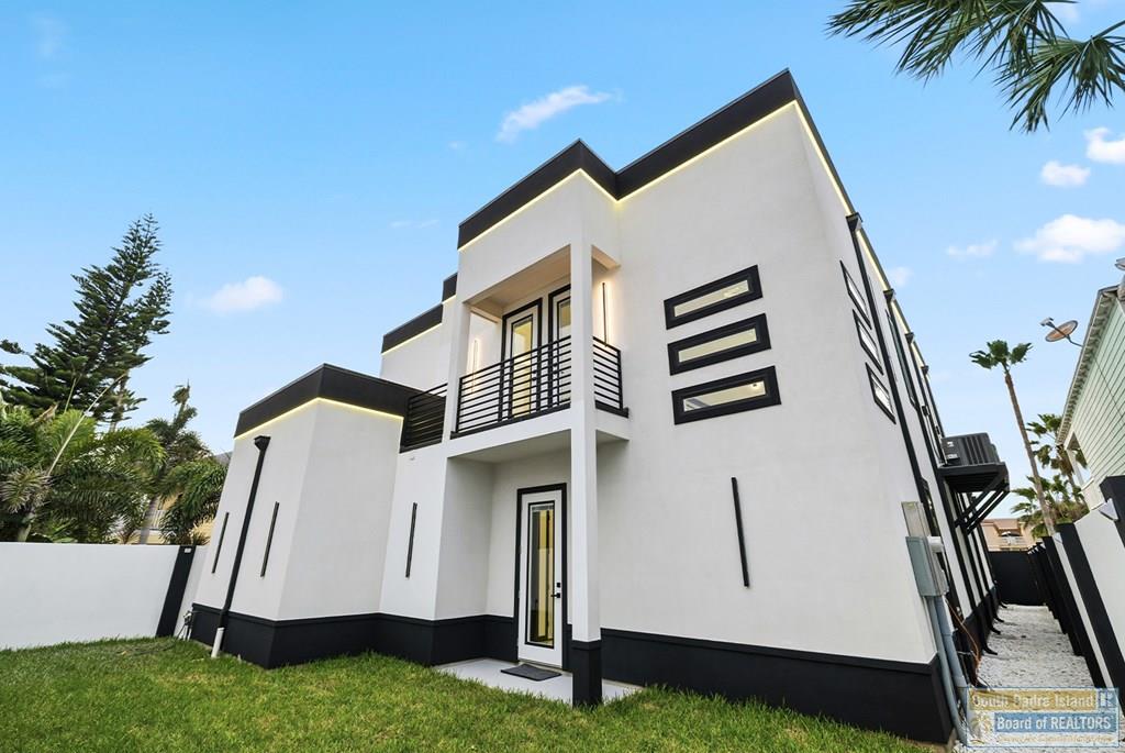 South Padre Island, Texas, 78597, United States, 4 Bedrooms Bedrooms, ,6 BathroomsBathrooms,Residential,Active,2006909