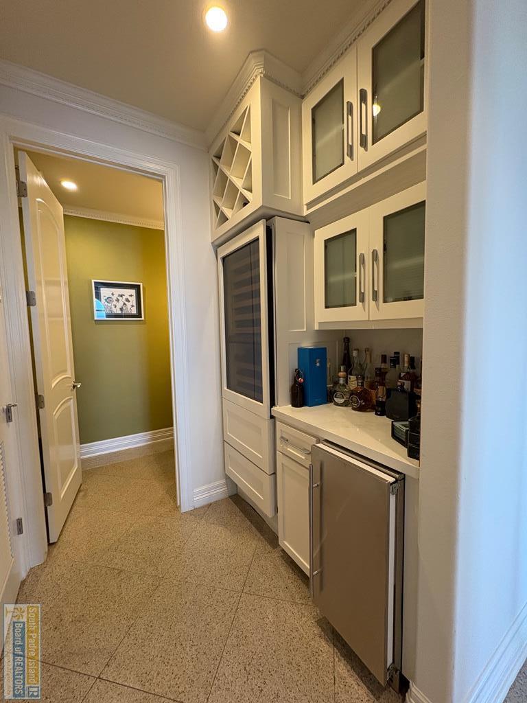 South Padre Island, Texas, 78597, United States, 5 Bedrooms Bedrooms, ,7 BathroomsBathrooms,Residential,Active,1859407