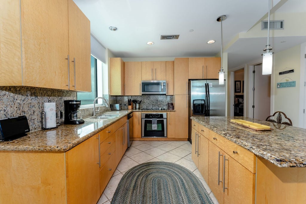 South Padre Island, Texas, 78597, United States, 3 Bedrooms Bedrooms, ,3 BathroomsBathrooms,Residential,Active,1711592