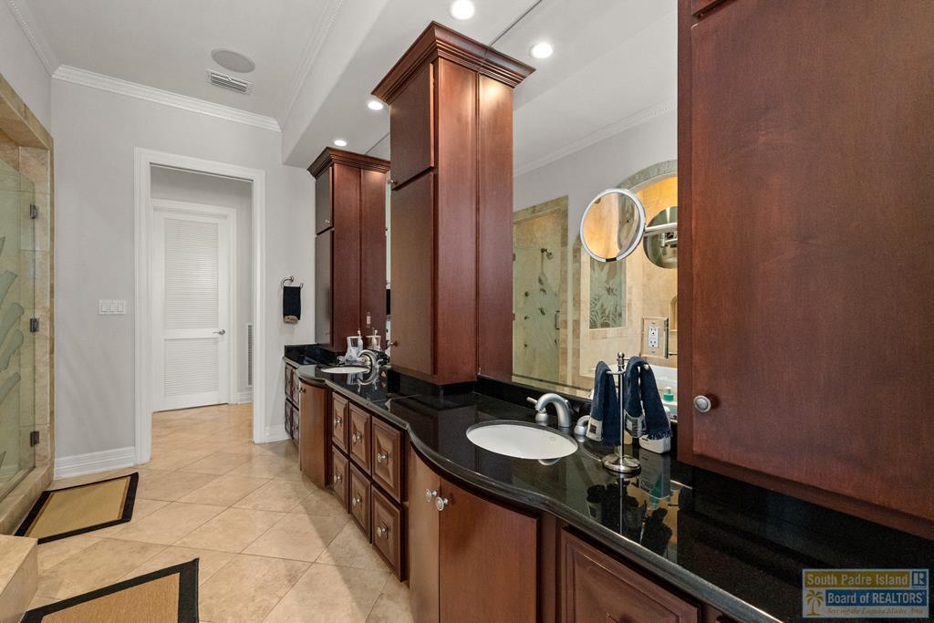 South Padre Island, Texas, 78597, United States, 5 Bedrooms Bedrooms, ,7 BathroomsBathrooms,Residential,Active,1859407