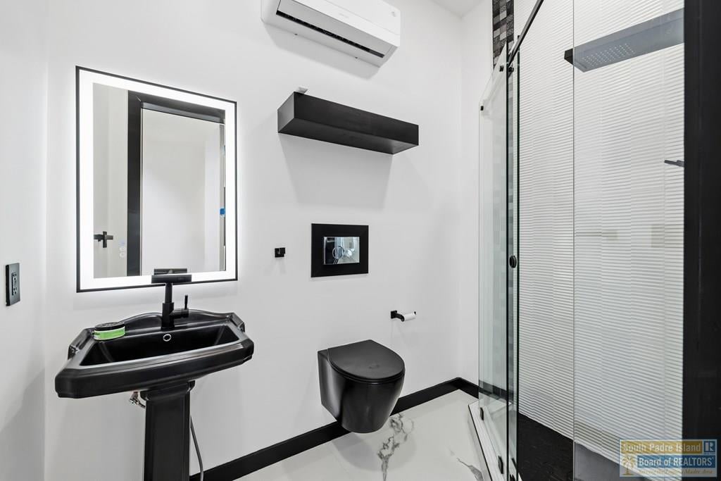 South Padre Island, Texas, 78597, United States, 4 Bedrooms Bedrooms, ,6 BathroomsBathrooms,Residential,Active,2006909