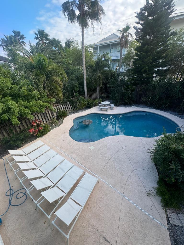 South Padre Island, Texas, 78597, United States, 5 Bedrooms Bedrooms, ,3 BathroomsBathrooms,Residential,Active,1909849