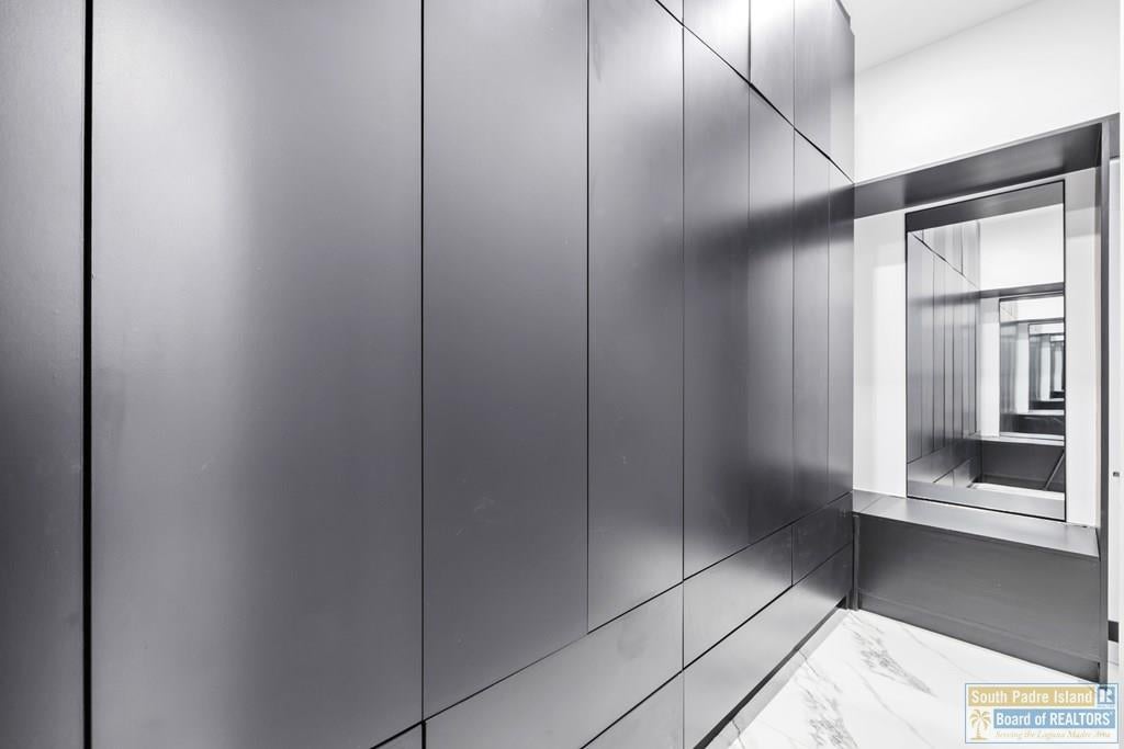 South Padre Island, Texas, 78597, United States, 4 Bedrooms Bedrooms, ,6 BathroomsBathrooms,Residential,Active,2006909