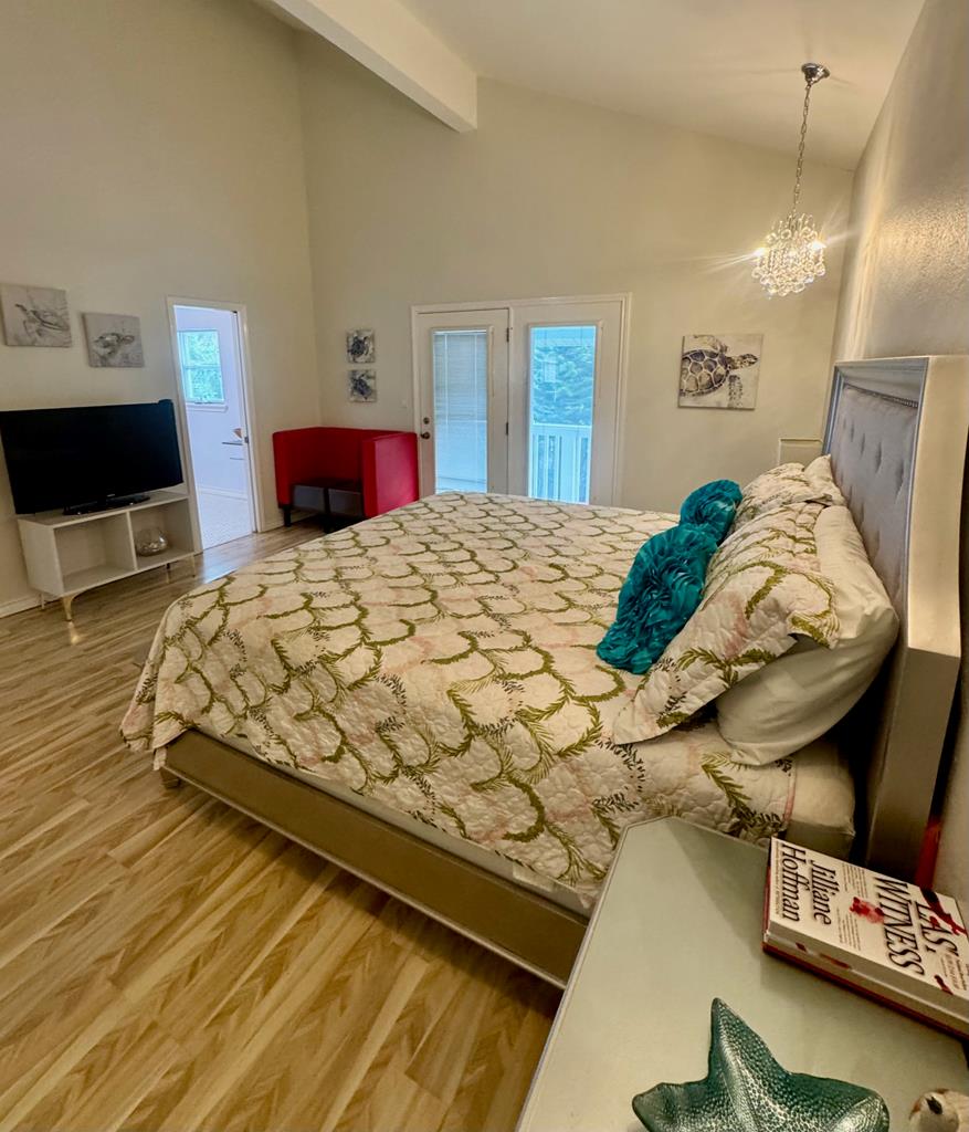 South Padre Island, Texas, 78597, United States, 5 Bedrooms Bedrooms, ,3 BathroomsBathrooms,Residential,Active,1909849