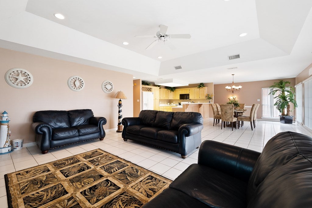 South Padre Island, Texas, 78597, United States, 5 Bedrooms Bedrooms, ,4 BathroomsBathrooms,Residential,Active,1734045
