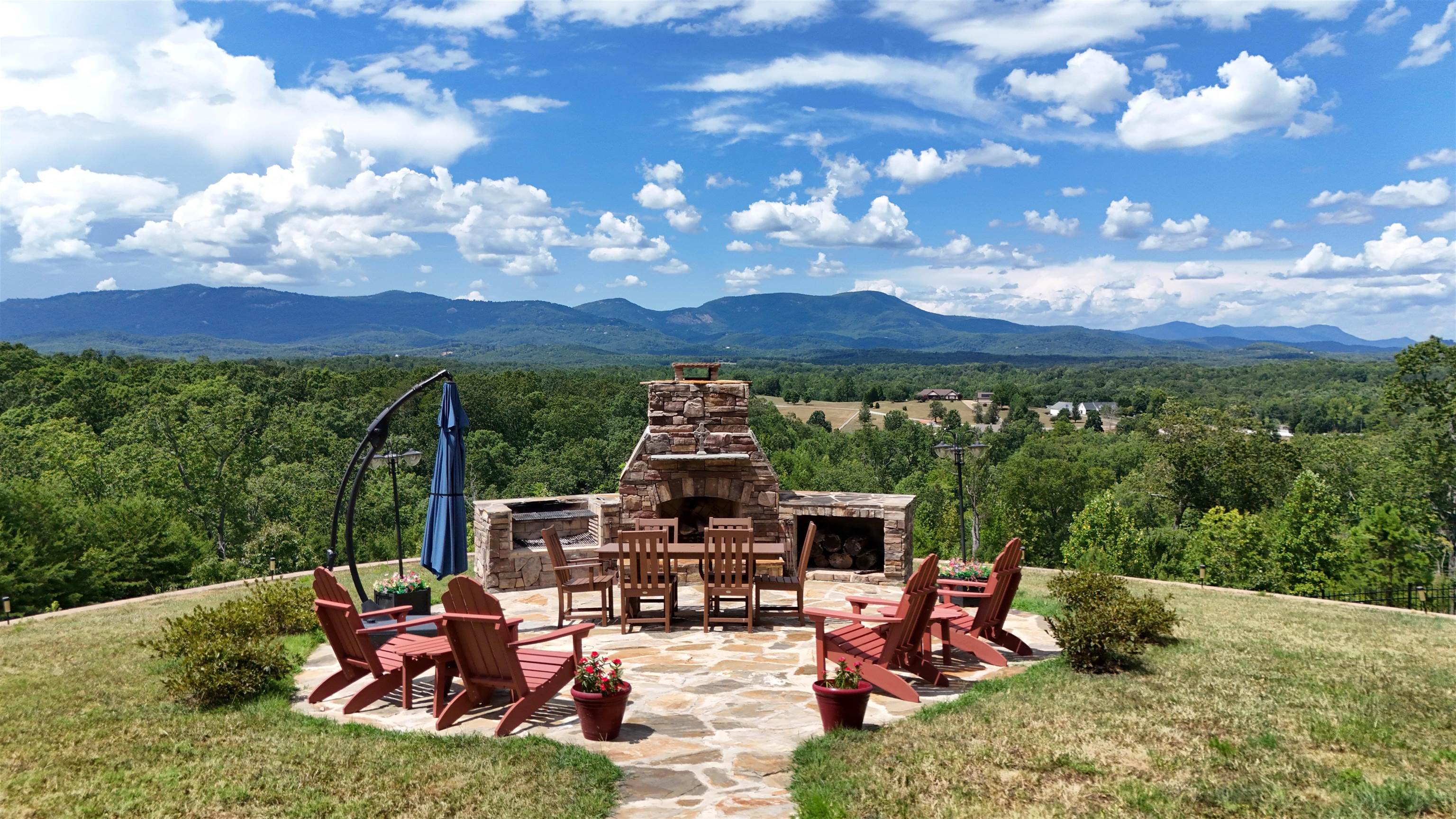 Greer, South Carolina, 29651, United States, 5 Bedrooms Bedrooms, ,7 BathroomsBathrooms,Residential,Active,1894176