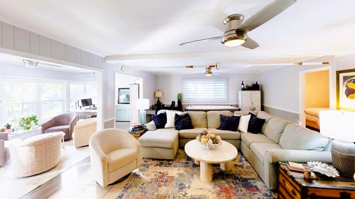 Inman, South Carolina, 29349, United States, 4 Bedrooms Bedrooms, ,3 BathroomsBathrooms,Residential,Active,1894989