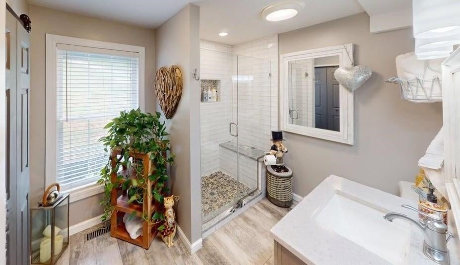 Inman, South Carolina, 29349, United States, 4 Bedrooms Bedrooms, ,3 BathroomsBathrooms,Residential,Active,1894989