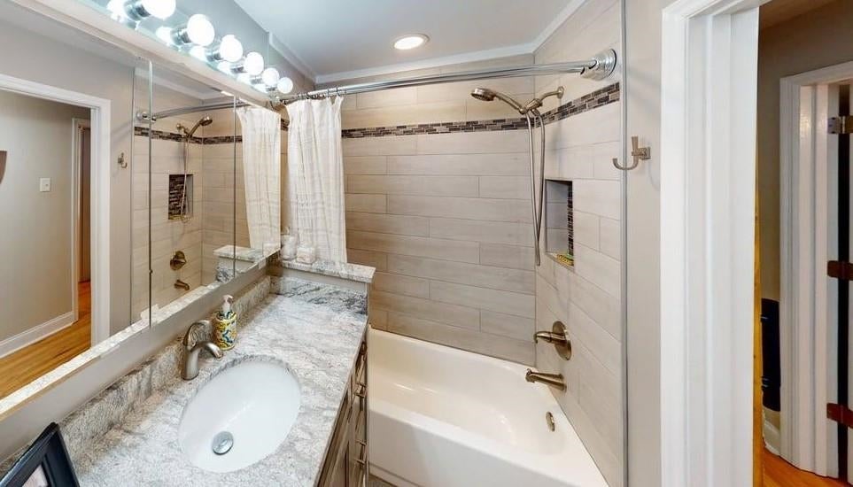 Inman, South Carolina, 29349, United States, 4 Bedrooms Bedrooms, ,3 BathroomsBathrooms,Residential,Active,1894989