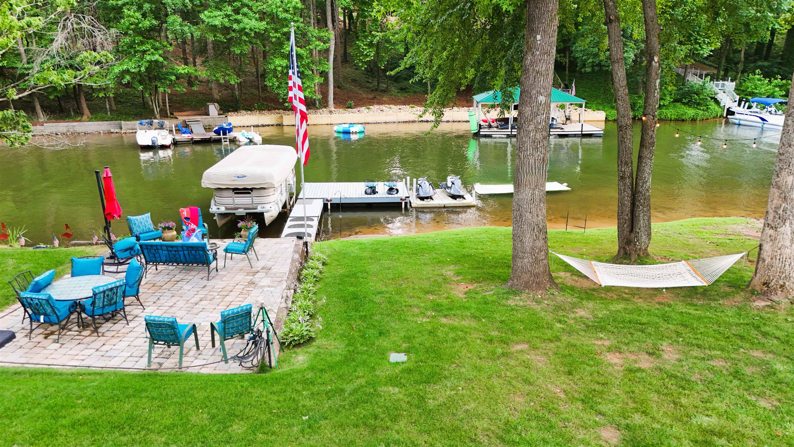 Inman, South Carolina, 29349, United States, 4 Bedrooms Bedrooms, ,3 BathroomsBathrooms,Residential,Active,1894989