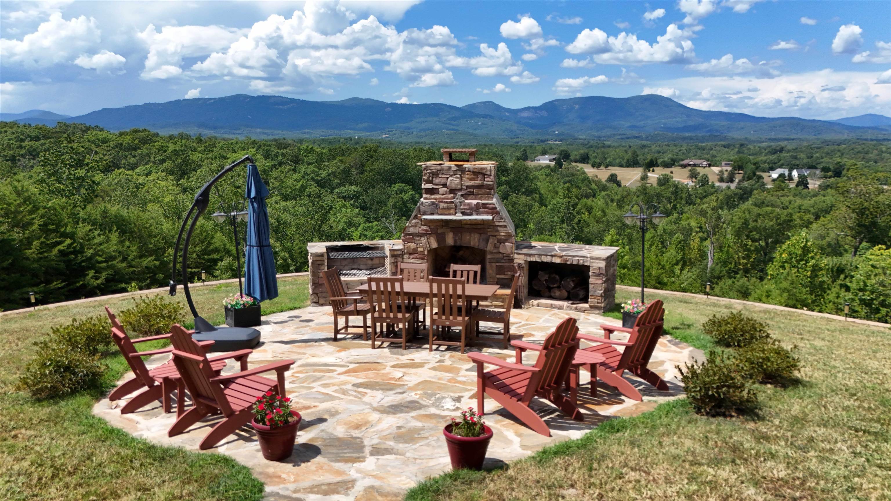 Greer, South Carolina, 29651, United States, 5 Bedrooms Bedrooms, ,7 BathroomsBathrooms,Residential,Active,1894176