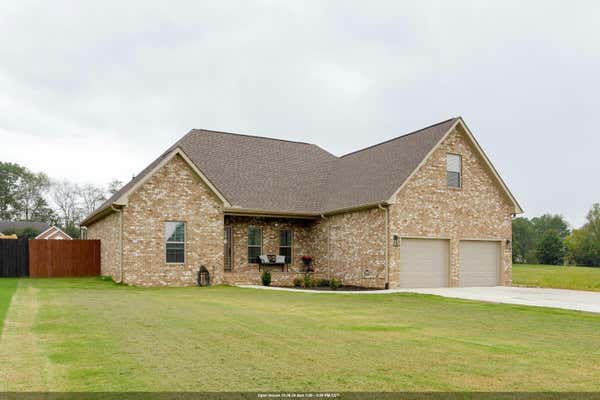 152 OAKVIEW CIR, KILLEN, AL 35645 - Image 1