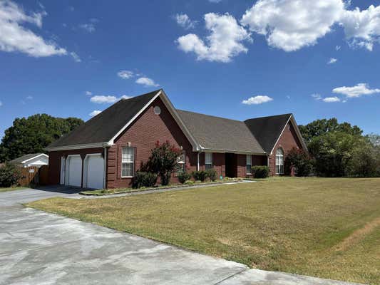 688 OAKVIEW CIR, KILLEN, AL 35645 - Image 1