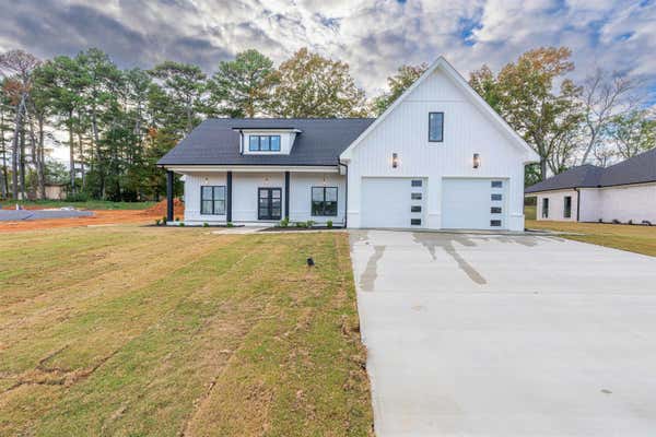 743 OAKVIEW CIR, KILLEN, AL 35645 - Image 1