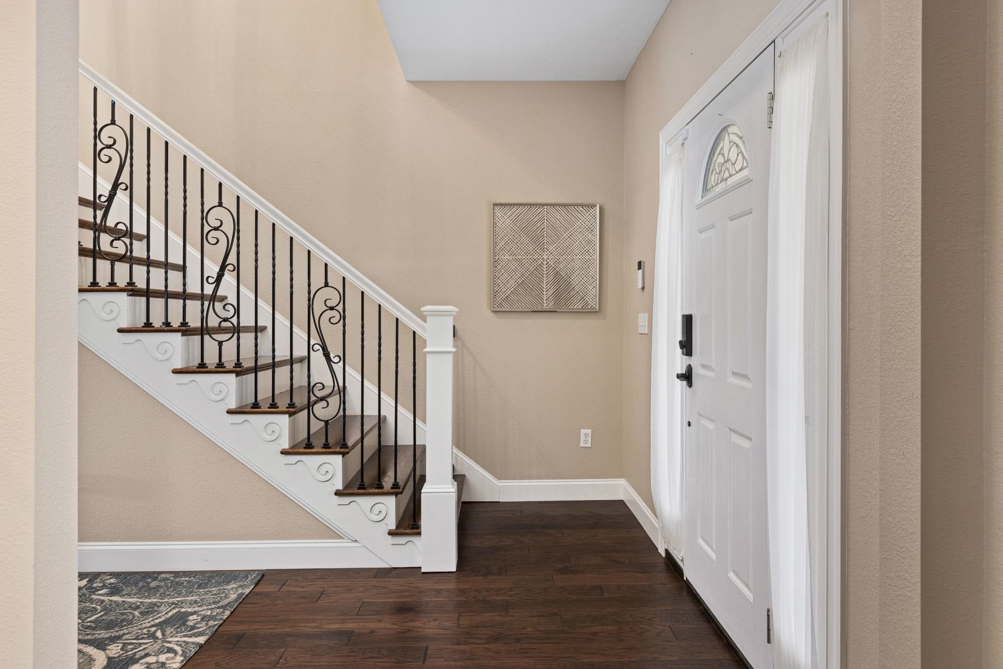 Muscle Shoals, Alabama, 35661, United States, 6 Bedrooms Bedrooms, ,5 BathroomsBathrooms,Residential,Active,1880296