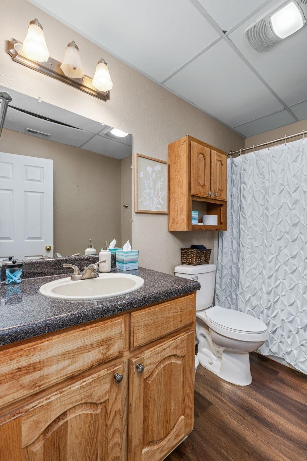 Muscle Shoals, Alabama, 35661, United States, 6 Bedrooms Bedrooms, ,5 BathroomsBathrooms,Residential,Active,1880296