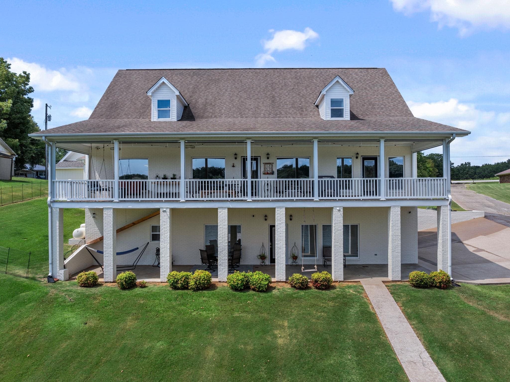 Muscle Shoals, Alabama, 35661, United States, 6 Bedrooms Bedrooms, ,5 BathroomsBathrooms,Residential,Active,1880296