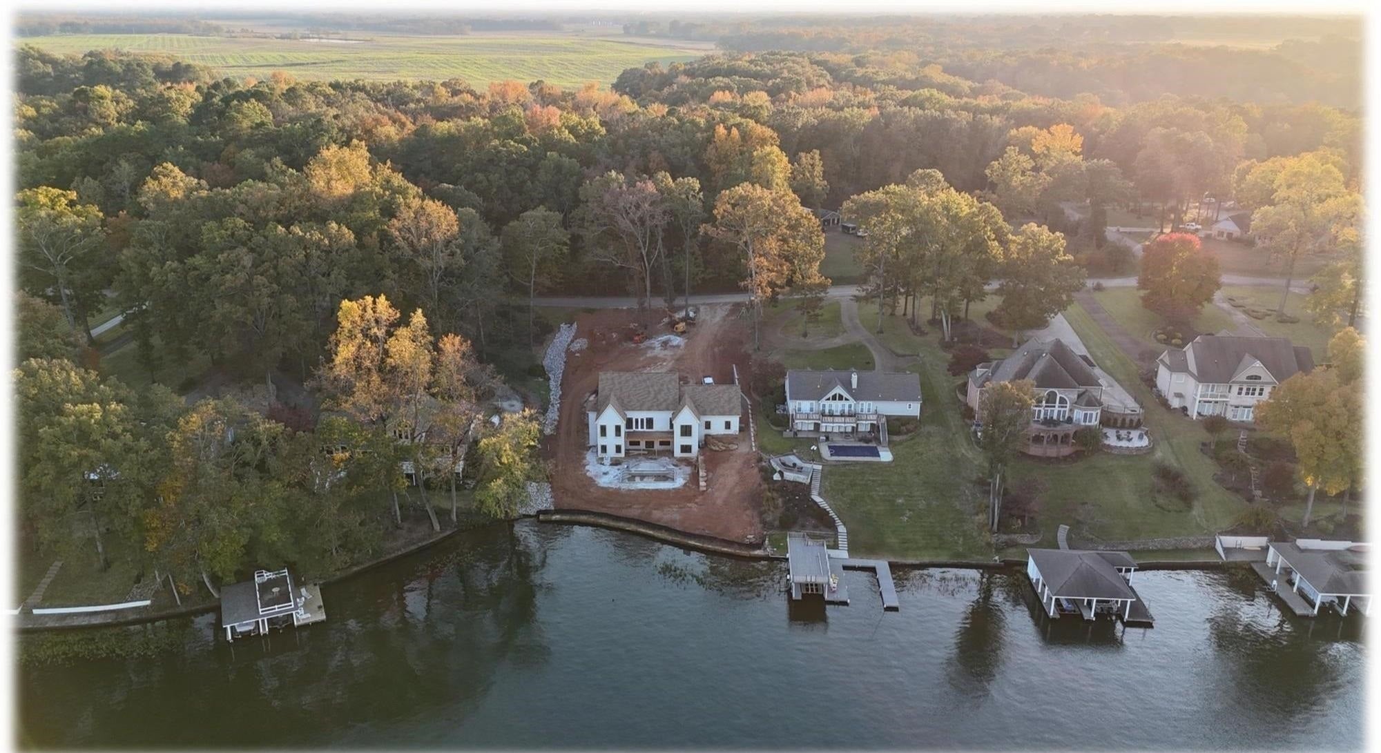 Muscle Shoals, Alabama, 35661, United States, ,4 BathroomsBathrooms,Residential,Active,1808186