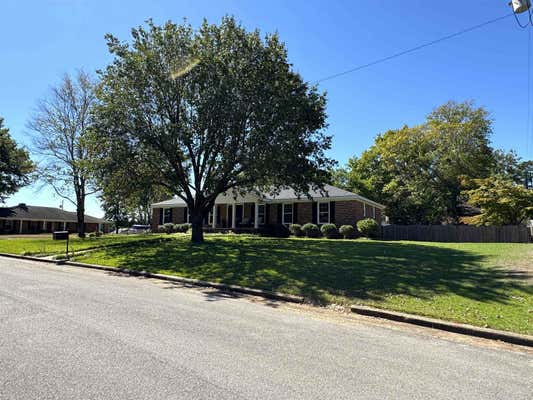 2721 LITTLE JOHN ST, FLORENCE, AL 35633, photo 2 of 35