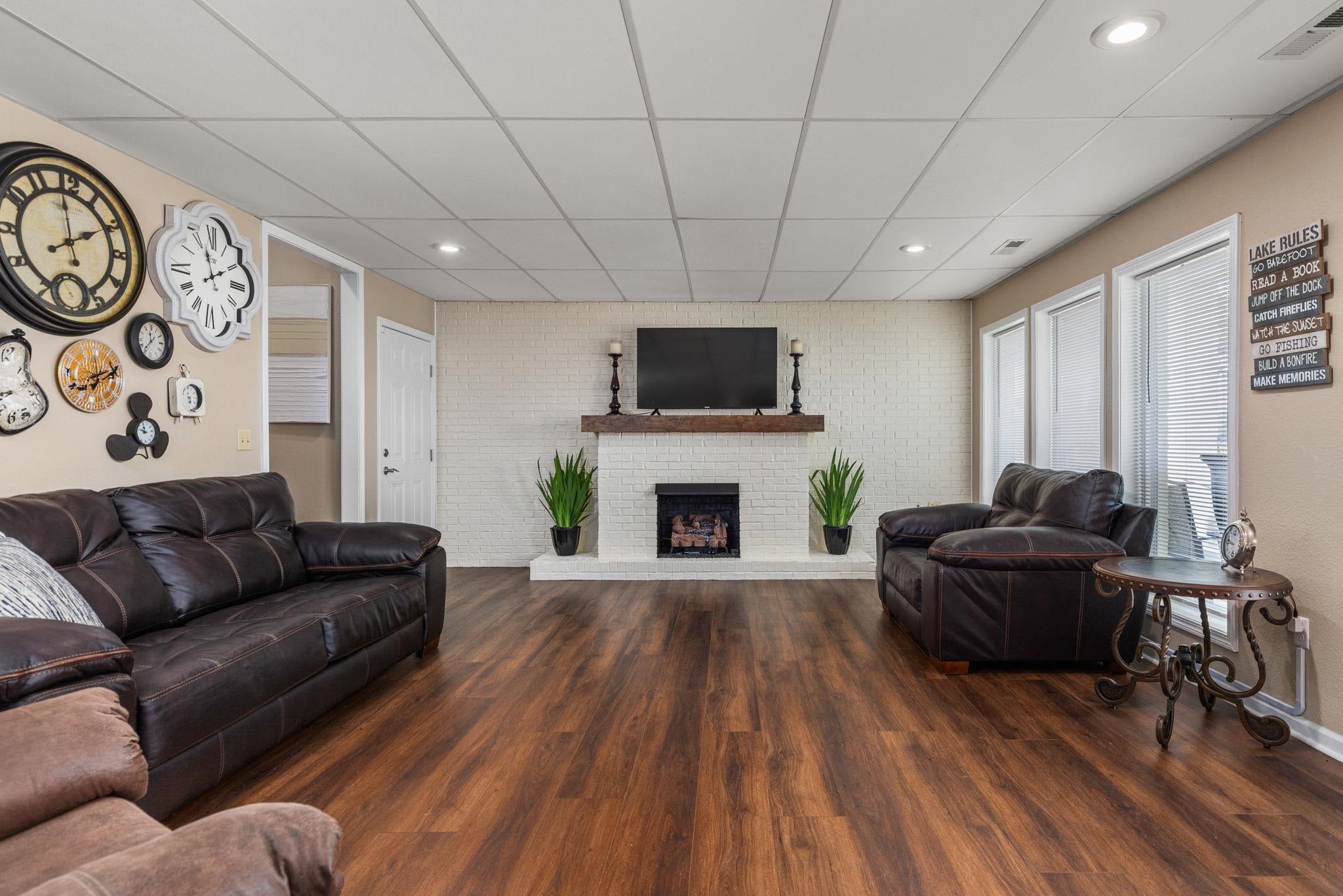 Muscle Shoals, Alabama, 35661, United States, 6 Bedrooms Bedrooms, ,5 BathroomsBathrooms,Residential,Active,1880296