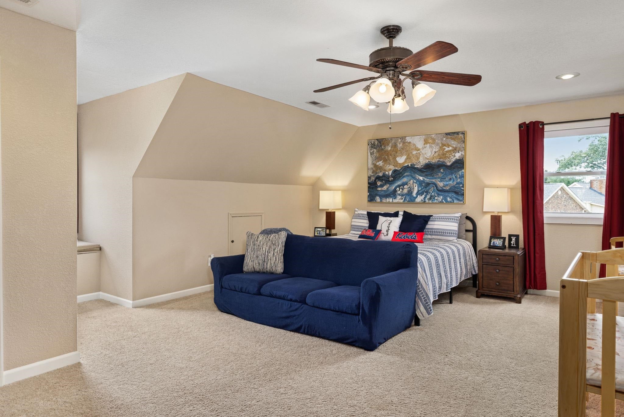 Muscle Shoals, Alabama, 35661, United States, 6 Bedrooms Bedrooms, ,5 BathroomsBathrooms,Residential,Active,1880296