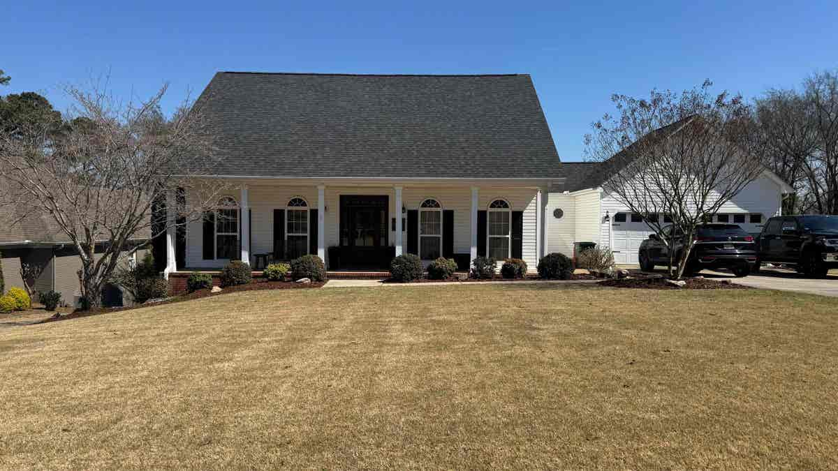 461 RIDGECLIFF Dr  