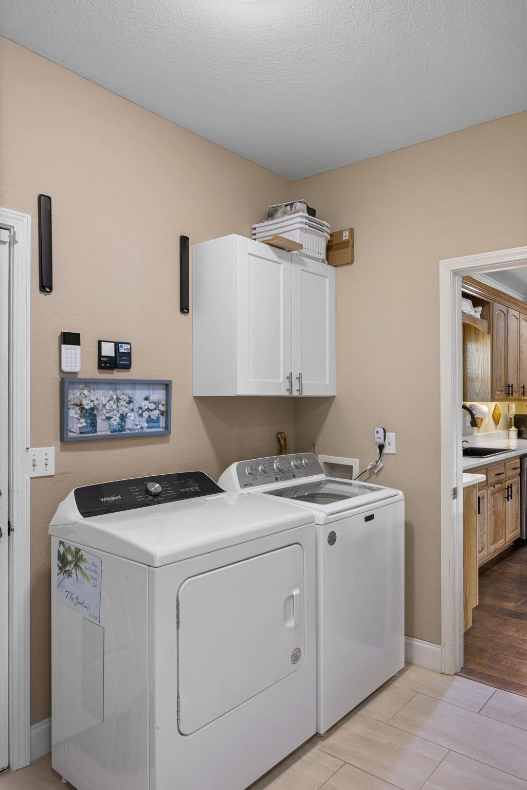 Muscle Shoals, Alabama, 35661, United States, 6 Bedrooms Bedrooms, ,5 BathroomsBathrooms,Residential,Active,1880296