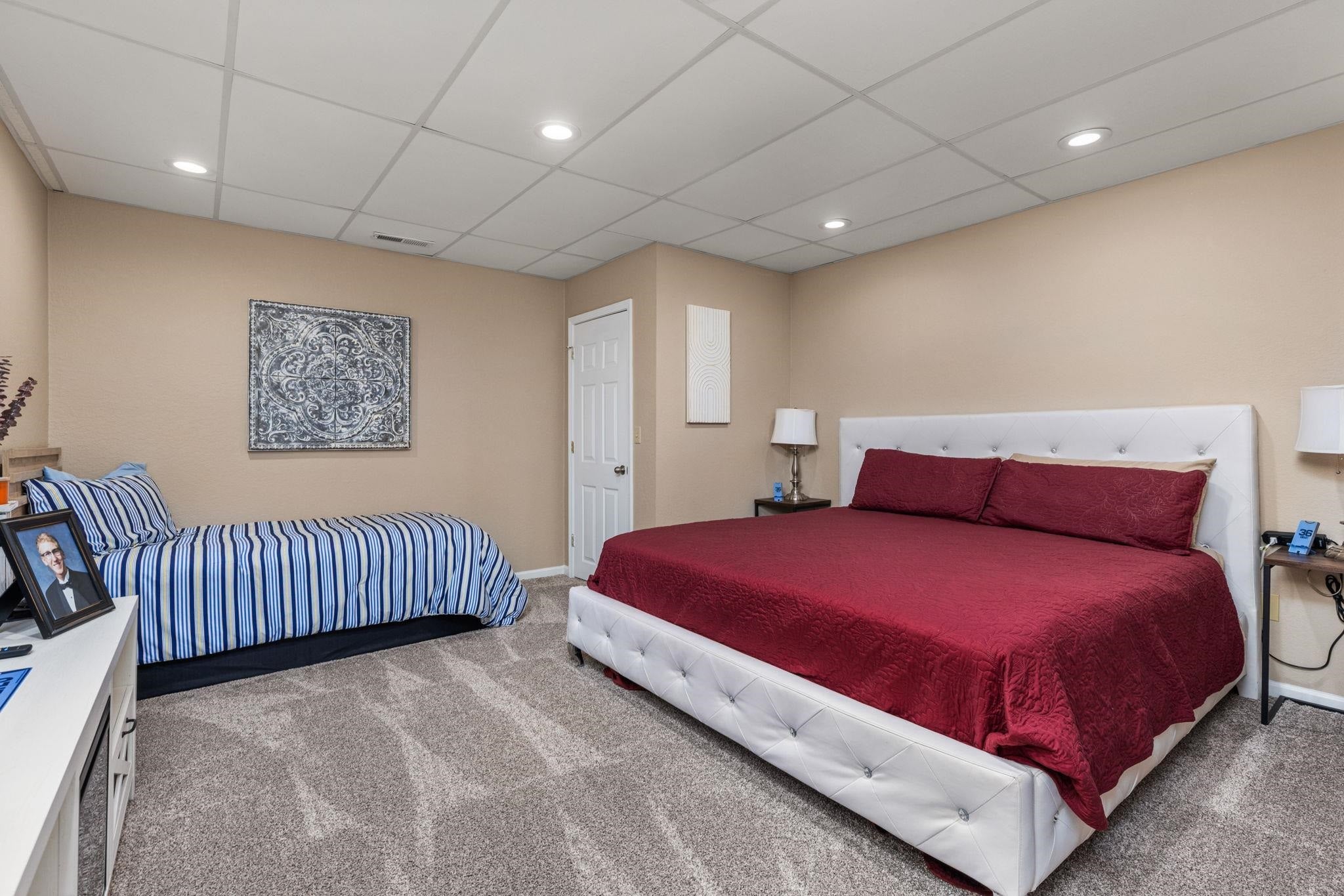 Muscle Shoals, Alabama, 35661, United States, 6 Bedrooms Bedrooms, ,5 BathroomsBathrooms,Residential,Active,1880296