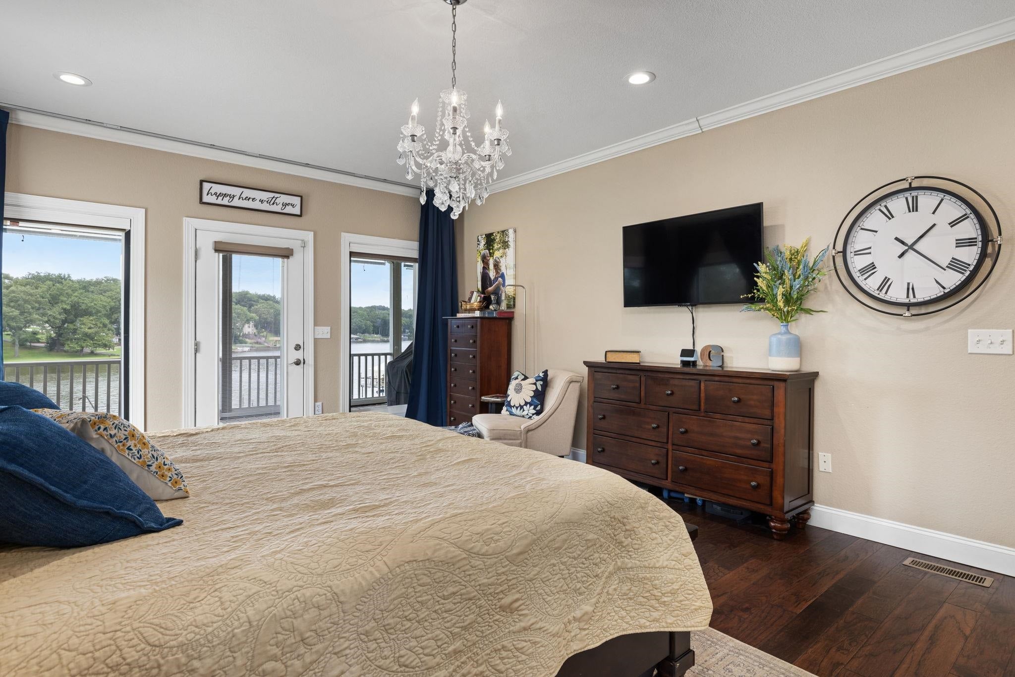 Muscle Shoals, Alabama, 35661, United States, 6 Bedrooms Bedrooms, ,5 BathroomsBathrooms,Residential,Active,1880296